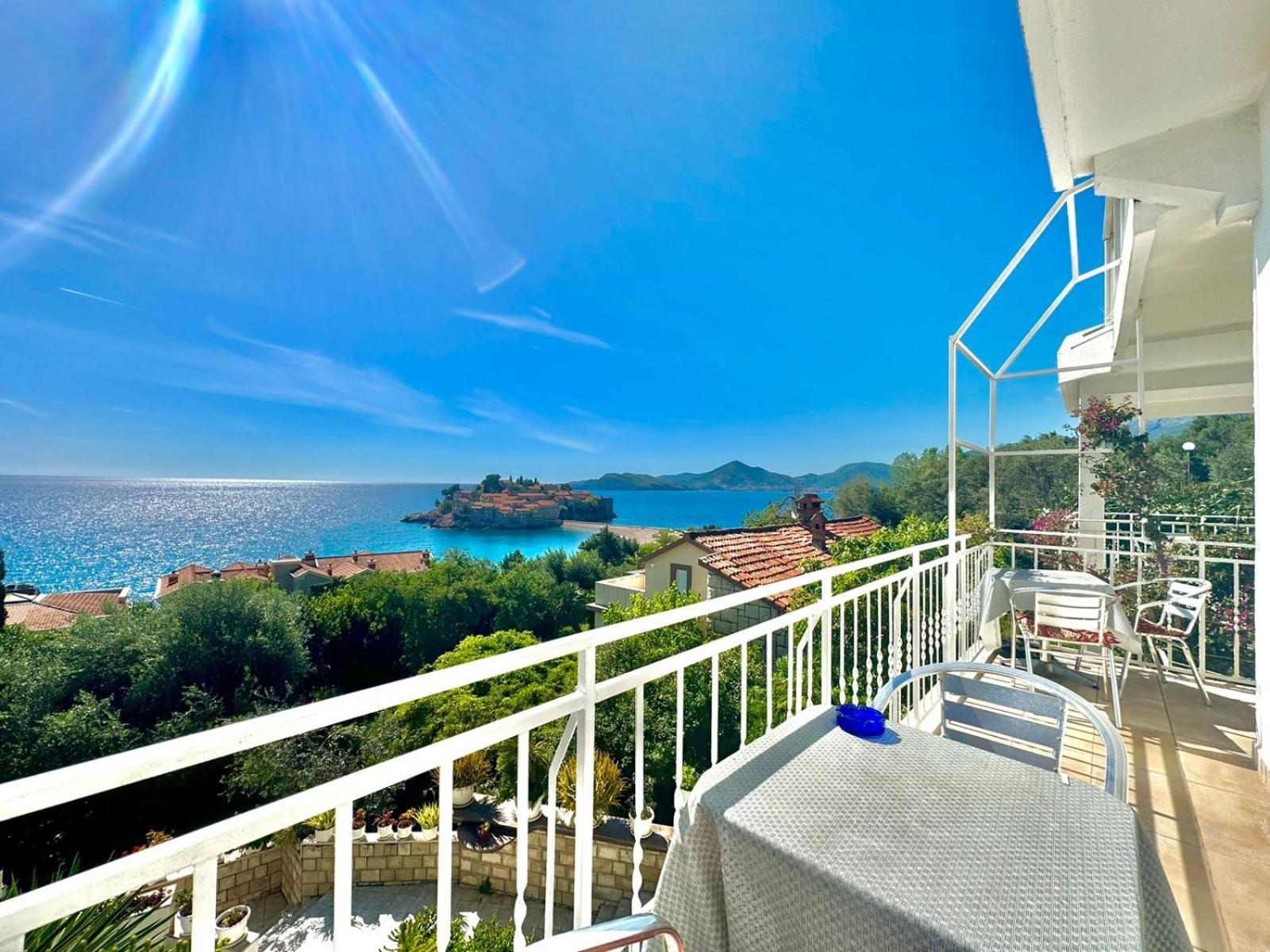 Sun Rose Apartments Sveti Stefan Exterior photo