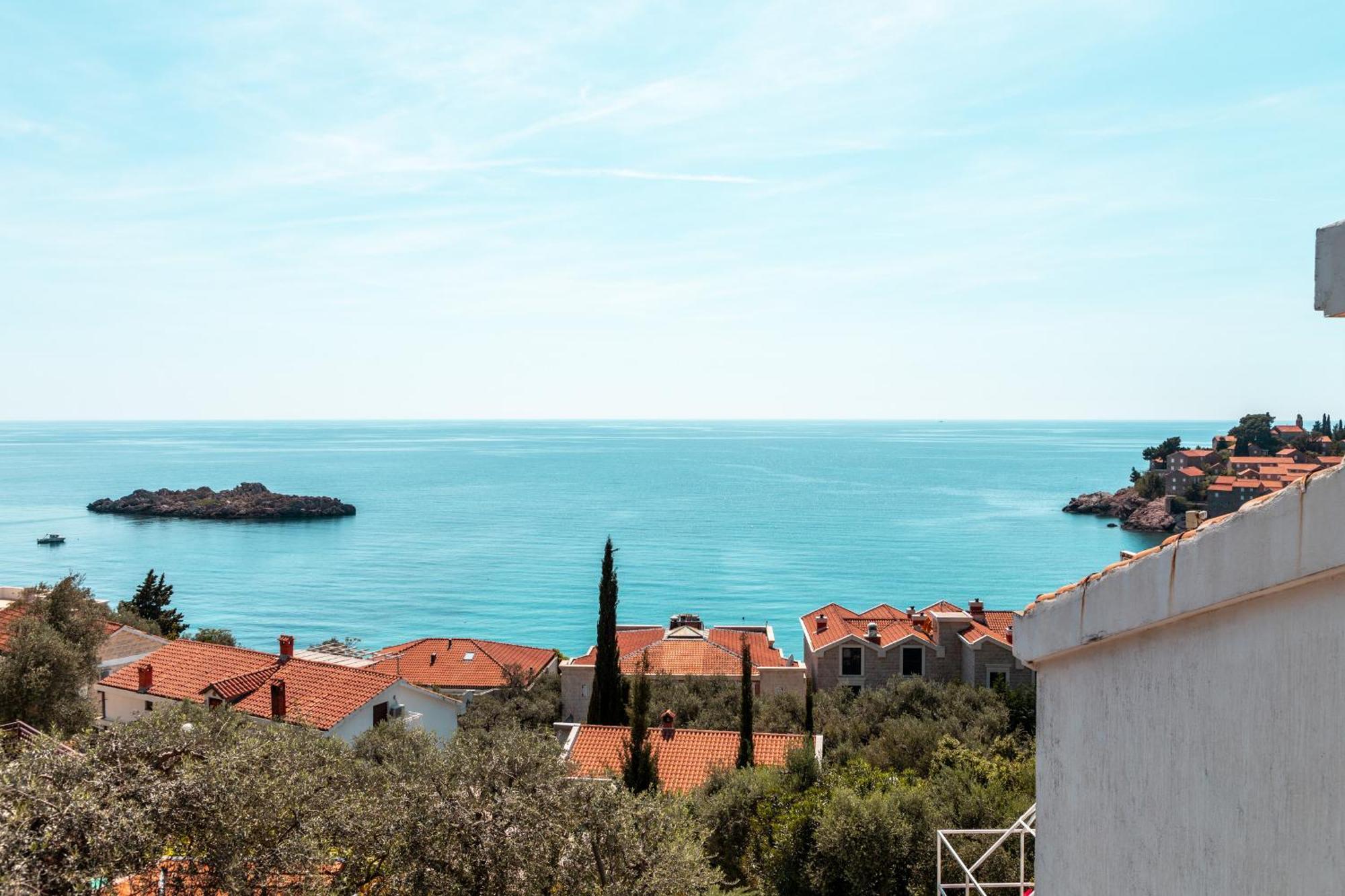 Sun Rose Apartments Sveti Stefan Room photo